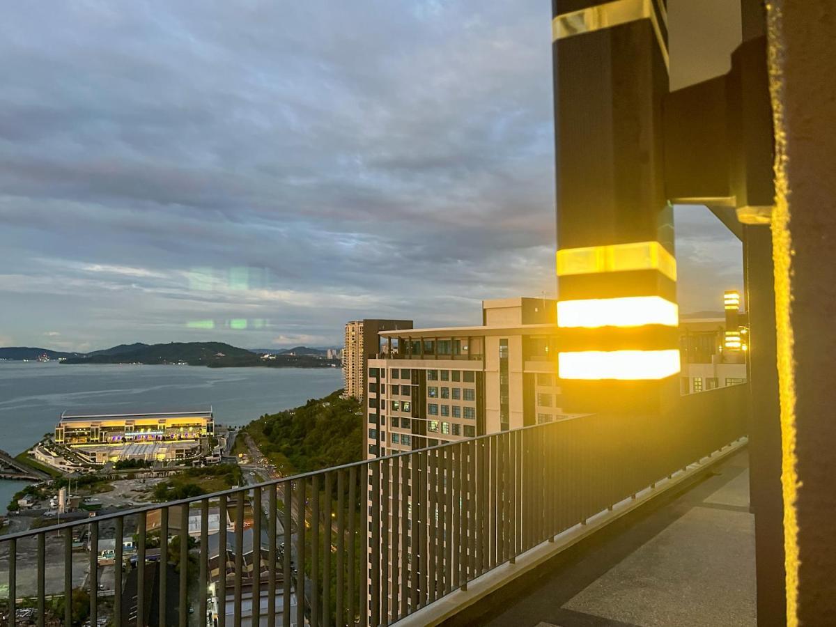 Jesselton Point Seaview Homestay Kota Kinabalu Ngoại thất bức ảnh